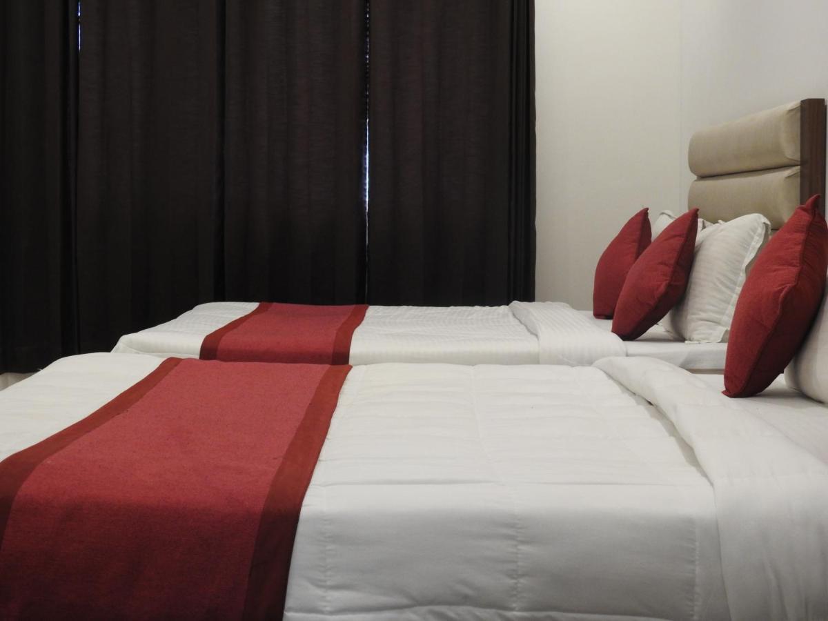 อากาศ เรซิเดนซี Hotel เดห์ราดุน ภายนอก รูปภาพ